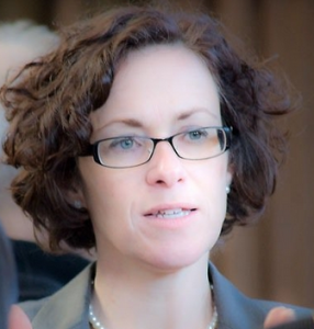 Dr. Siobhan Oâ€™Flynn advises on interactive storytelling, social media strategies, and the design of convergent, multiplatform and transmedia narratives.  In her position as Faculty Mentor in Digital Storytelling & Transmedia Design at the CFC Media Lab, she has worked with many of Canadaâ€™s leading digital creatives, and has advised on over 70 projects including screen-based works, in situ & social media installations, online social networking initiatives, cross-platform projects, interactive short films, ARGs and interactive graphic novels